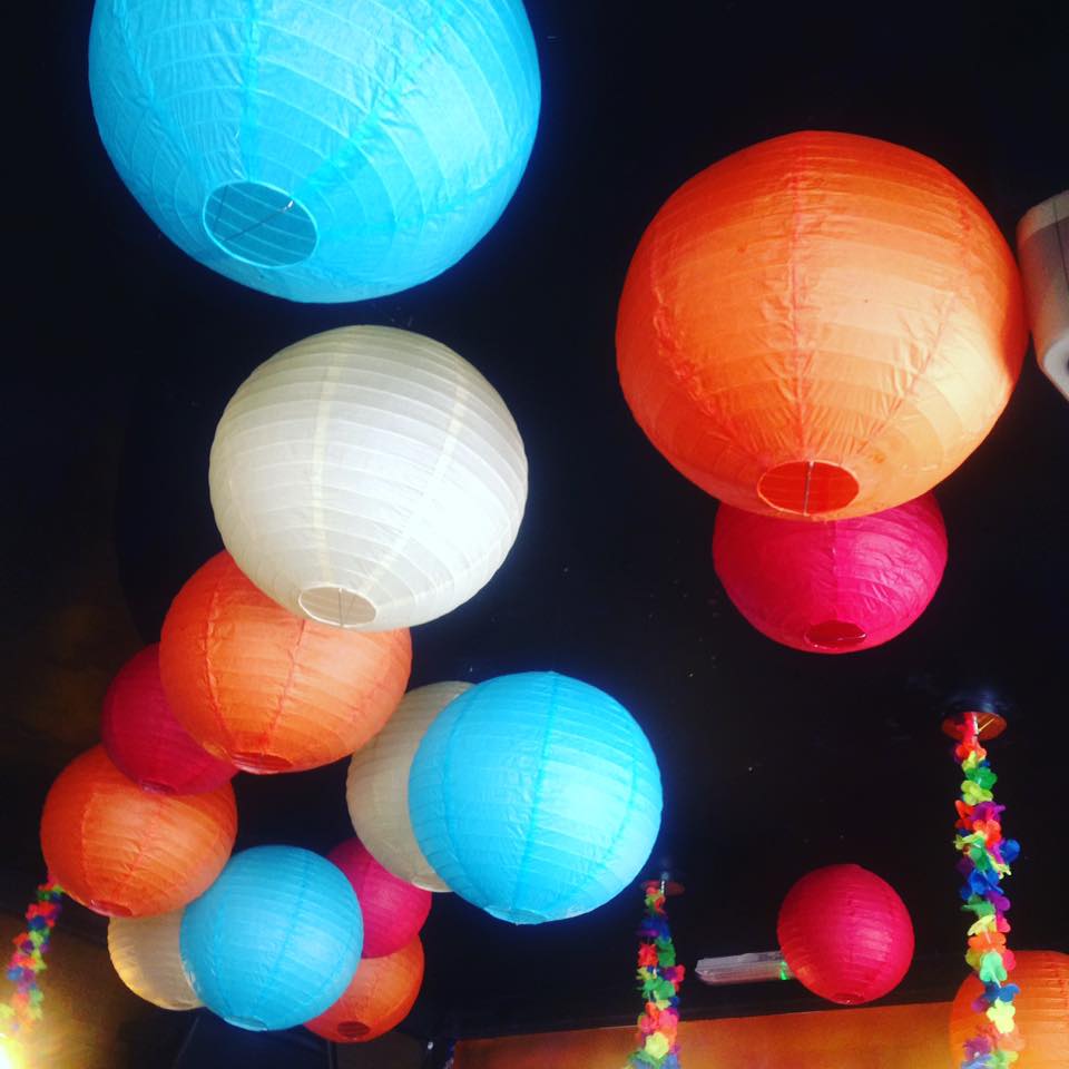 Tiki Lanterns #MySundayPhoto | www.coffeecakekids.com