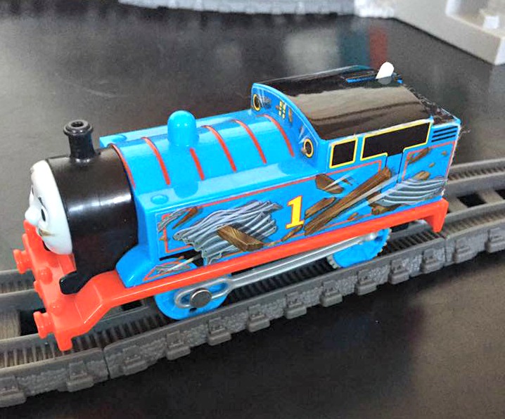 thumbnail image 2 of Thomas Tank Trackmaster Electronic Demolition At The Docks 2013 Toy Train 2 of 9