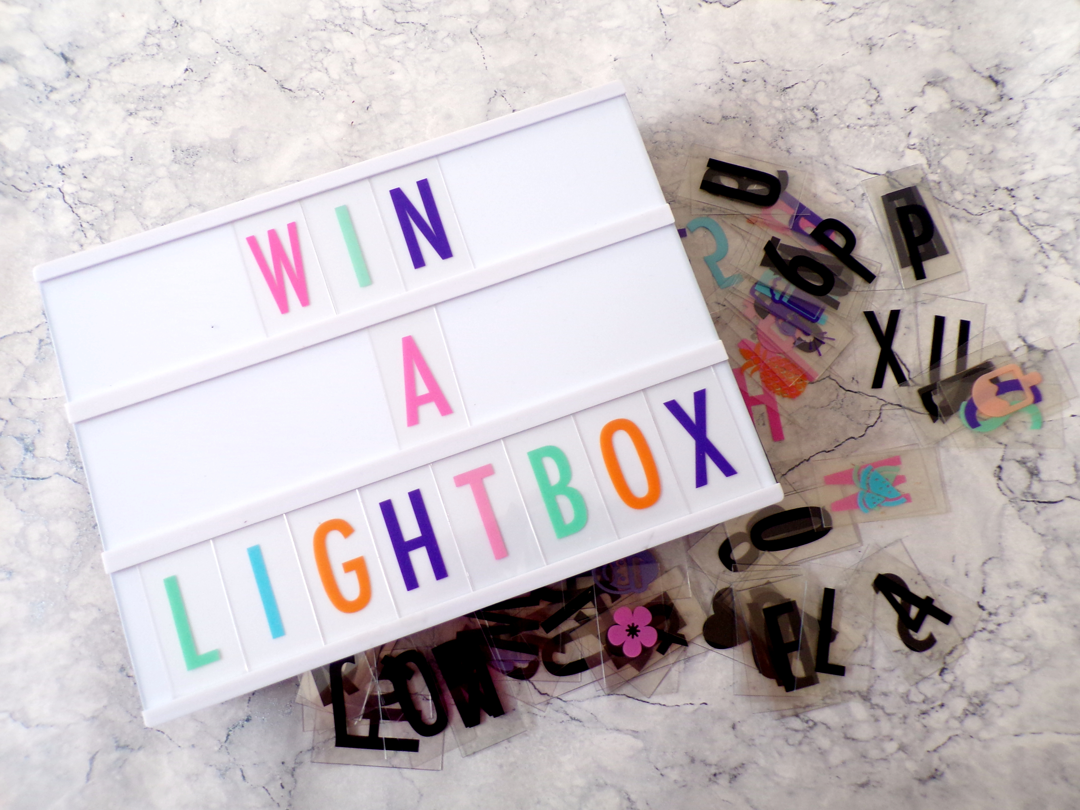 Win-a-lightbox-from-Gingersnap