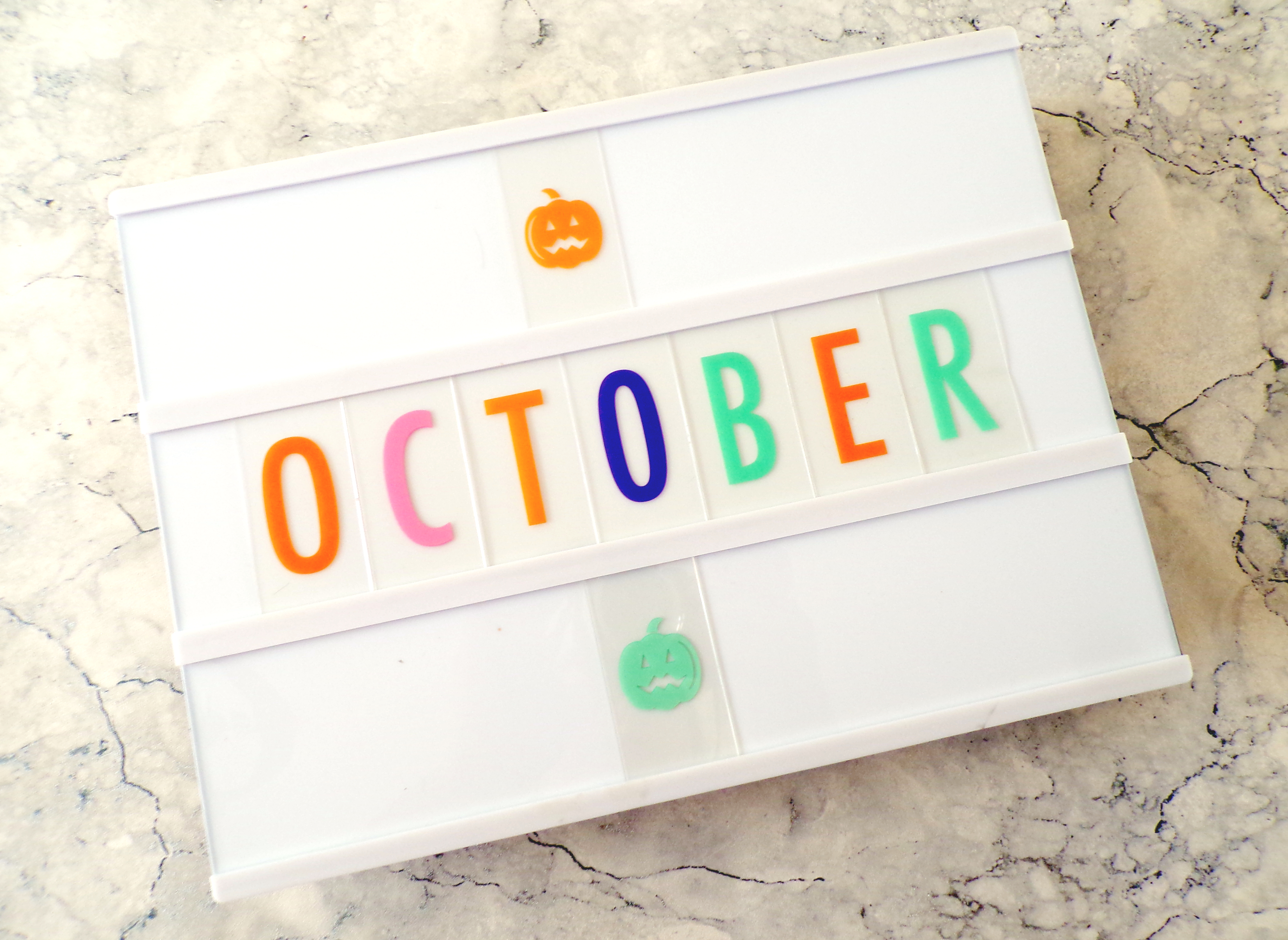 Win a lightbox and coloured letter pack from Gingersnap