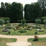How Hiring Landscapers Near Me Transforms Your Outdoor Space