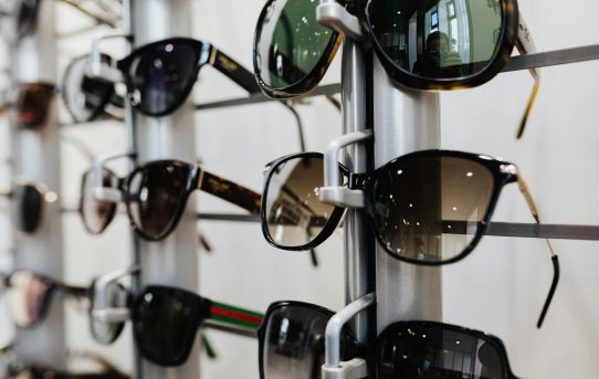 How to Complete Any Summer Outfit with the Right Pair of Sunglasses